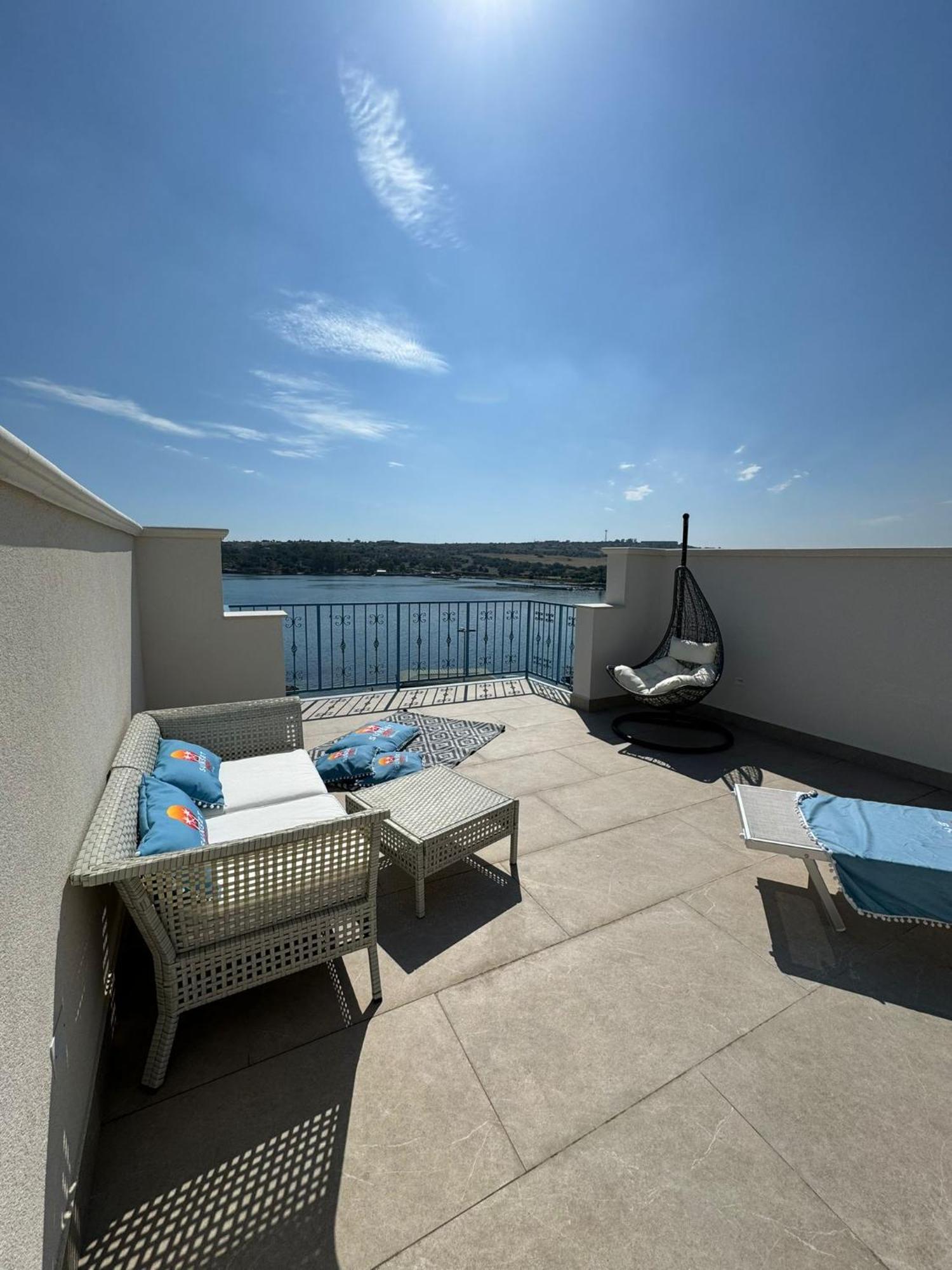 Sunset Brucoli Apartment Екстериор снимка